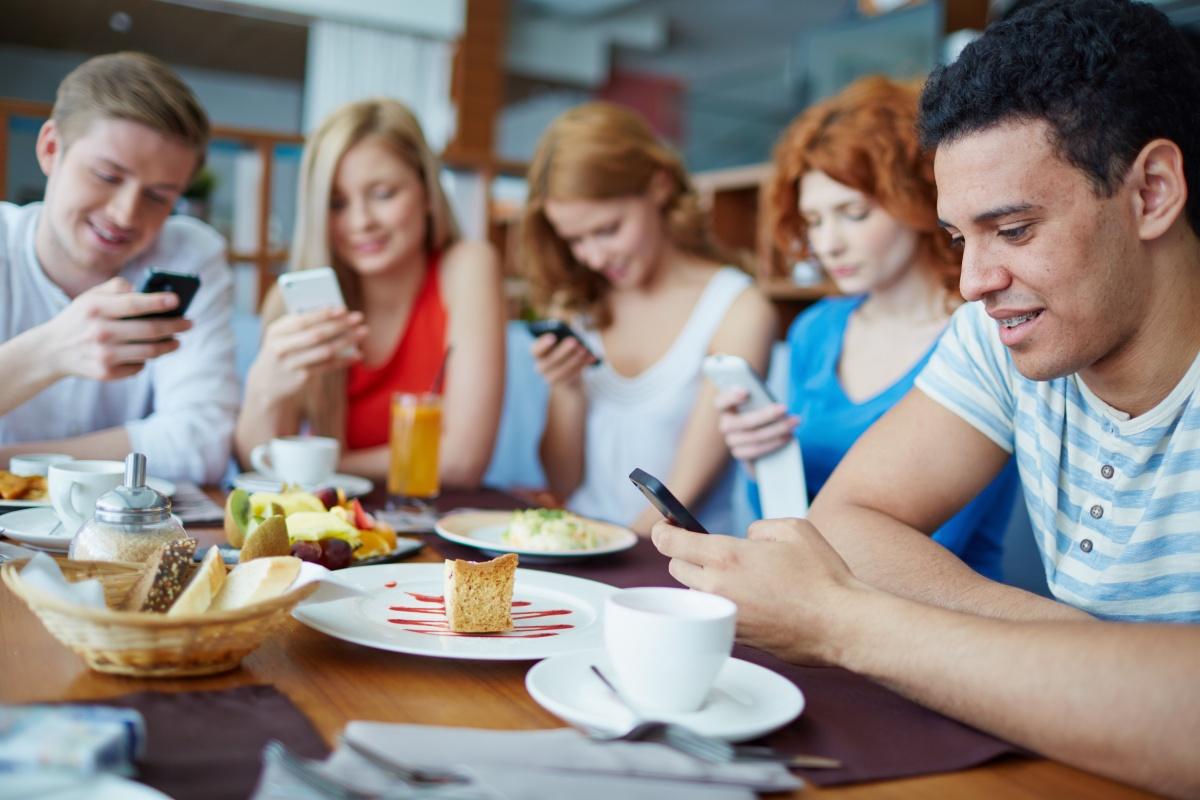 Nghia��n Smartphone da�� nh?�ng cA? tha�? ta�� ba�?