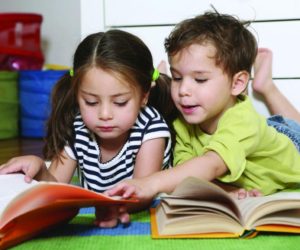 Nên quản lý việc đọc sách của trẻ như thế nào?