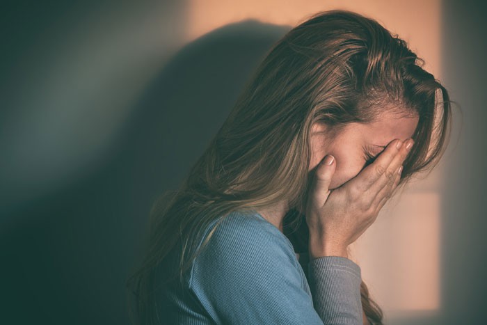 Thế nào là rối loạn stress sau sang chấn (PTSD)? - Tham vấn - Trị liệu tâm  lý SHARE